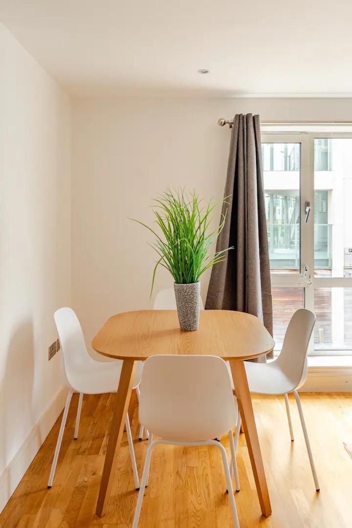 Brand New Flat In Central London With Car Park Exteriör bild