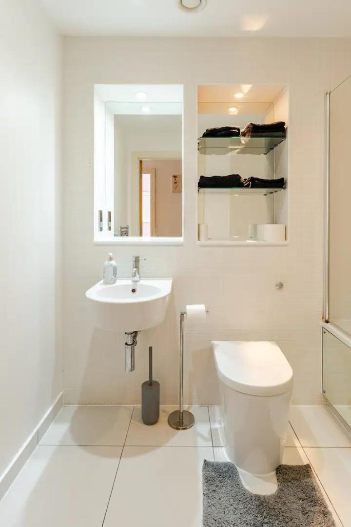 Brand New Flat In Central London With Car Park Exteriör bild