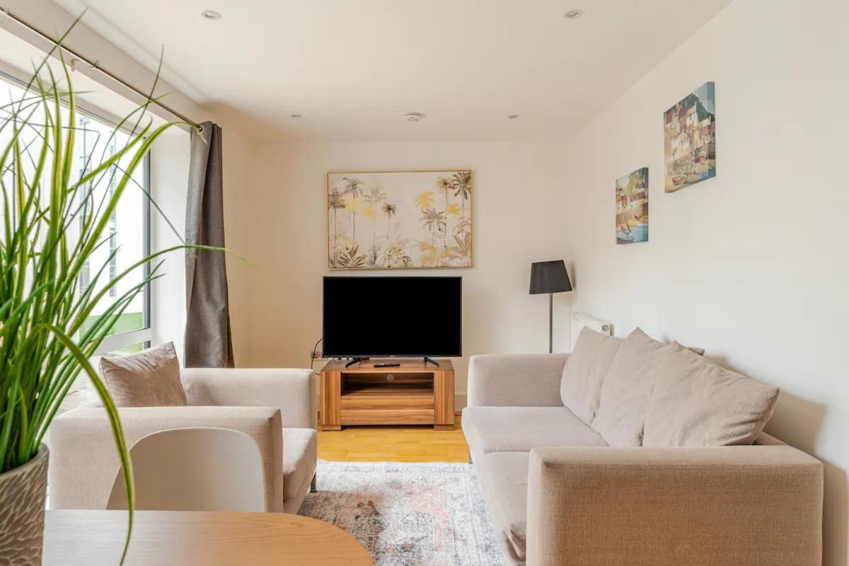 Brand New Flat In Central London With Car Park Exteriör bild