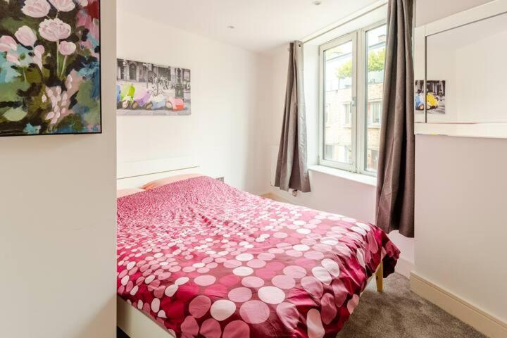 Brand New Flat In Central London With Car Park Exteriör bild